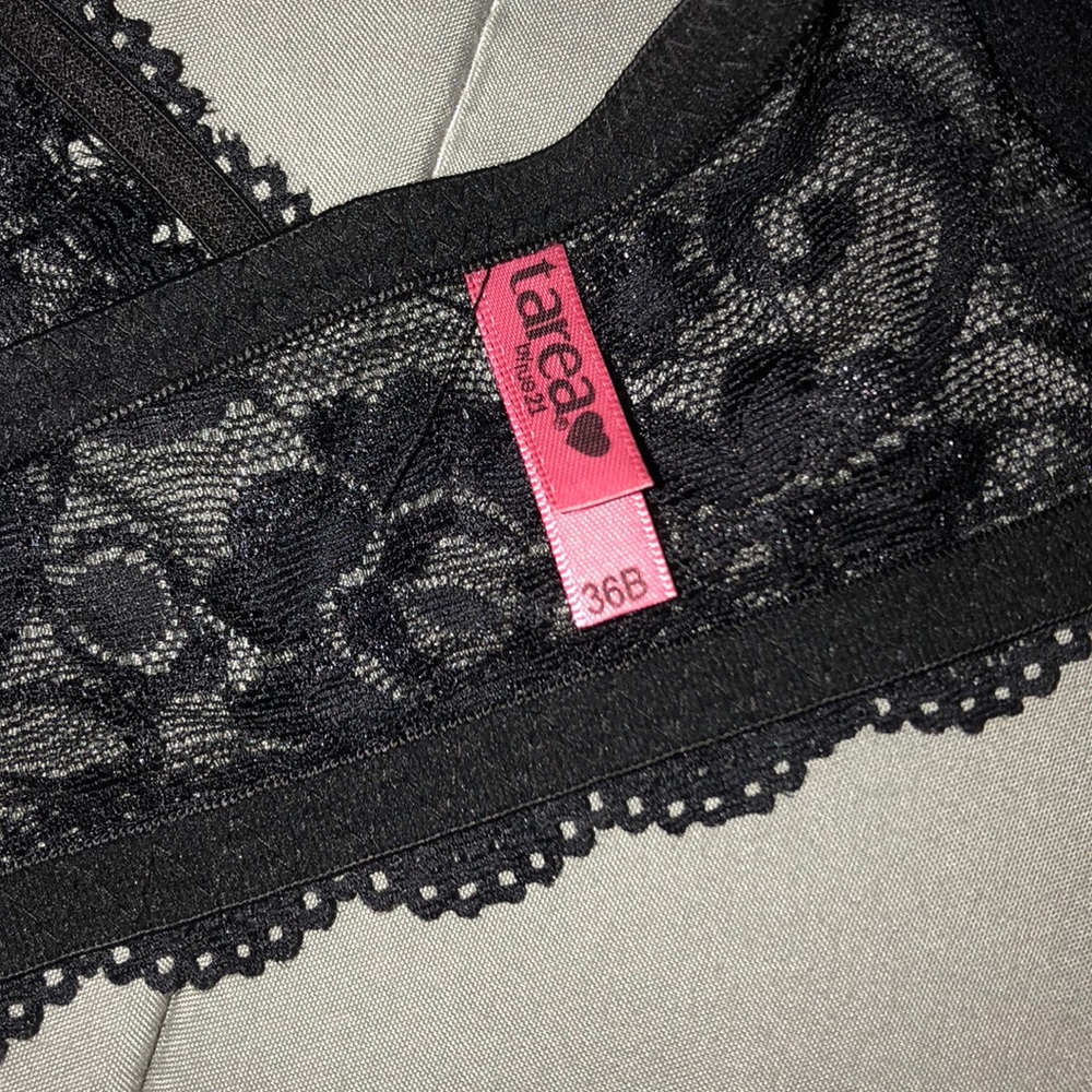 Razorback push-up bra. - Picture 5 of 5